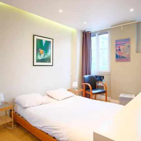 Beautiful And Bright Apartment Near Eiffel Tower Apartmán *